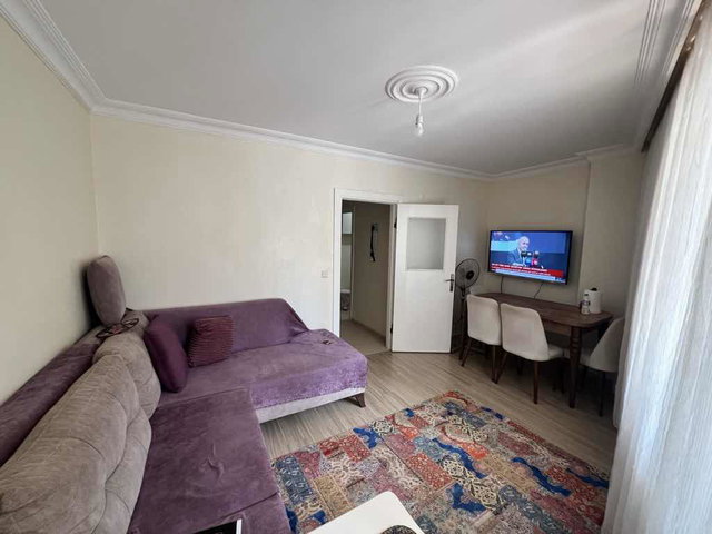 ÜSKÜDAR ÜNALAN MAHALLESİ HARİKA KONUMDA 2+1 DAİRE