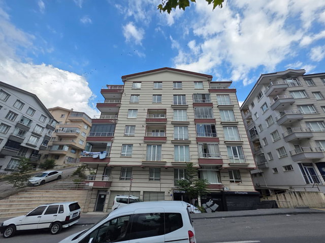DOĞUKENT CADDESİNDE 2+1 YAPILI SATILIK DAİRE