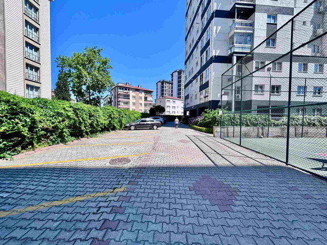 KARLIKTEPE MAHALLESİ  HELENİUM SUN SITESI'NDE KIRALIK 3+1 DAIRE