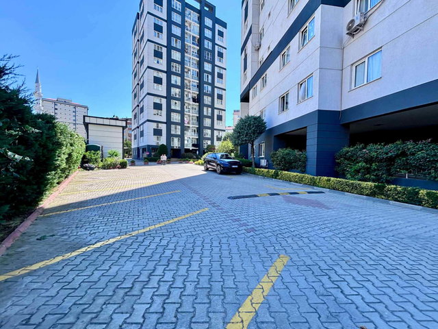 KARLIKTEPE MAHALLESİ  HELENİUM SUN SITESI'NDE KIRALIK 3+1 DAIRE