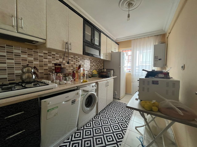ŞEHİTLER CADDE ÜZERİNDE 2+1 KİRALIK DAİRE