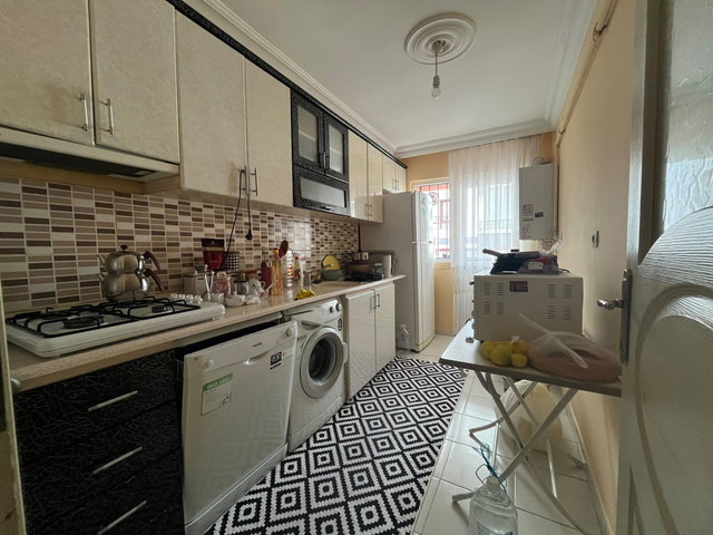 ŞEHİTLER CADDE ÜZERİNDE 2+1 KİRALIK DAİRE