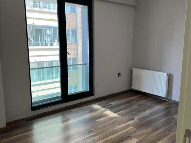 ATAKUM ATAKENT BULVARINA CEPHE TRAMWAY VE SAHİLE  YAKIN  3+1 KİRALIK DAİRE