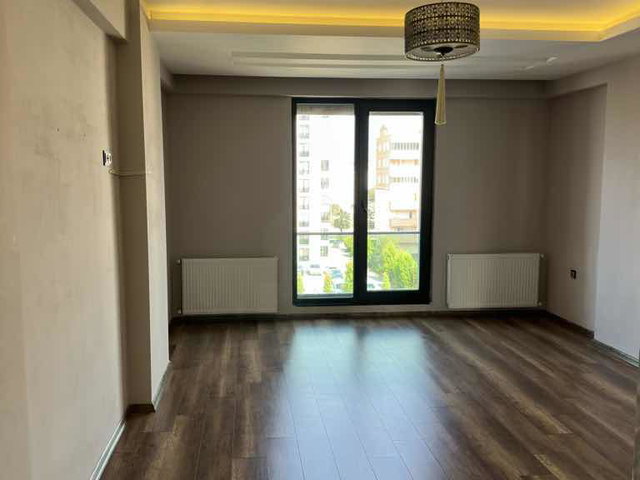 ATAKUM ATAKENT BULVARINA CEPHE TRAMWAY VE SAHİLE  YAKIN  3+1 KİRALIK DAİRE