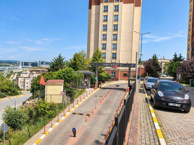 KENT KONUT II. ETAPTA 2+1 KİRALIK ARA KAT DAİRE