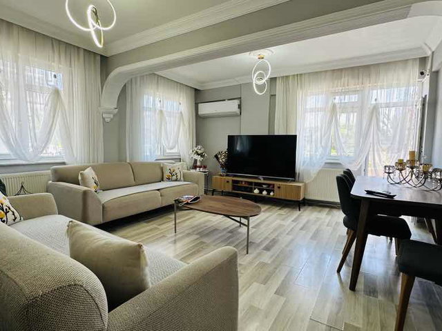REMAX RABİA SARAÇ SATILIK 2+1 MERKEZİ KONUMDA
