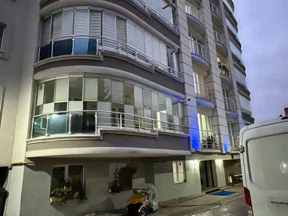 SAMSUN İLKADIM’DA SİTE İÇİNDE 160 M² BRÜT 3+1 | 2 BANYO | BALKON | KREDİYE UYGUN