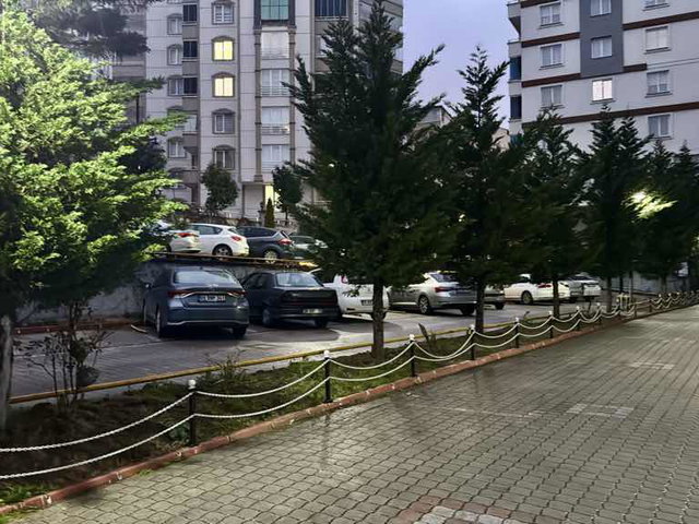 SAMSUN İLKADIM’DA SİTE İÇİNDE 160 M² BRÜT 3+1 | 2 BANYO | BALKON | KREDİYE UYGUN