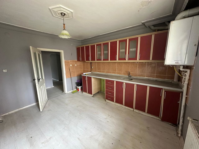 REMAX İLKE'DEN HİLALKENT'TE 3+1 SATILIK BODRUM DAİRE