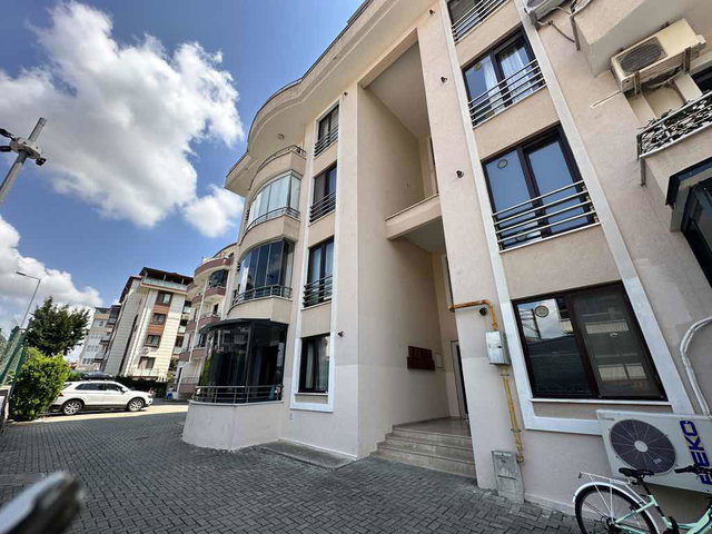 İZMİT BAĞÇEŞMEDE DENİZ MANZARALI,HAVUZLU,ASANSÖRLÜ 4+1 DAİRE