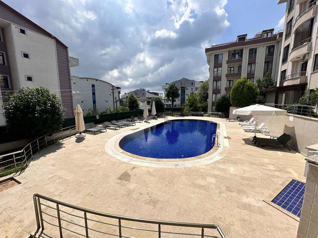 İZMİT BAĞÇEŞMEDE DENİZ MANZARALI,HAVUZLU,ASANSÖRLÜ 4+1 DAİRE