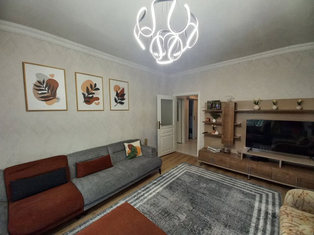 SUBAYEVLERİNDE GENİŞ BAHÇELİ SATILIK 2+1 DAİRE