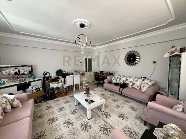 RE/MAX LACIVERT'TEN YUNUSEMRE'DE SATILIK 3+1 DAIRE