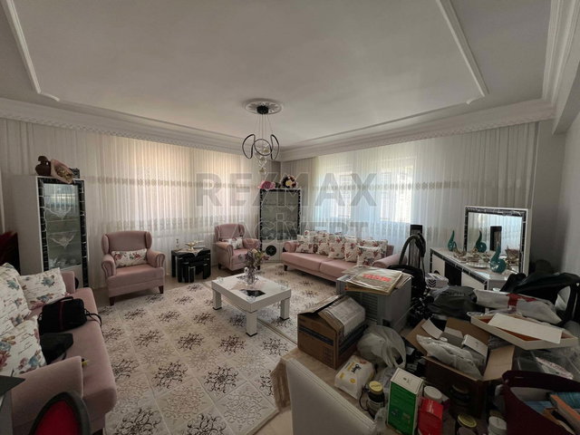 RE/MAX LACIVERT'TEN YUNUSEMRE'DE SATILIK 3+1 DAIRE