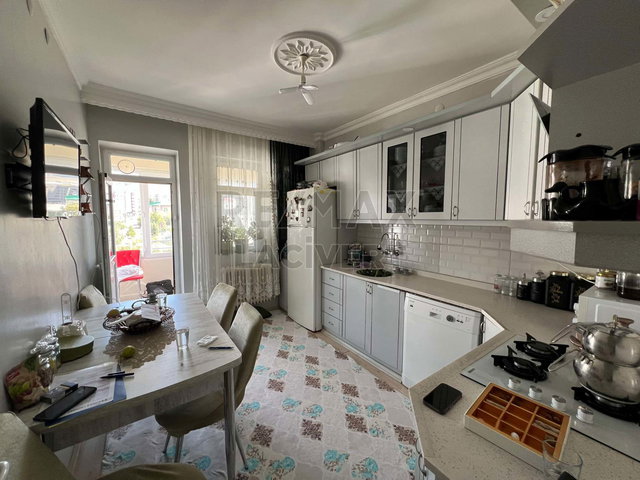 RE/MAX LACIVERT'TEN YUNUSEMRE'DE SATILIK 3+1 DAIRE
