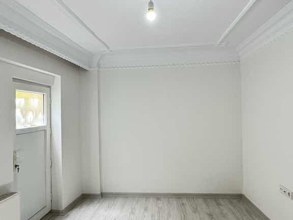 YEŞİLPINAR’DA SATILIK 2+1 TERAS KULLANIMLI TADİLAT YENİ YAPILMIŞ DAİRE