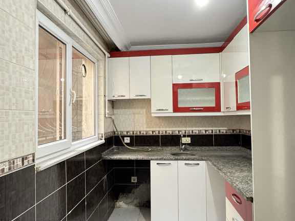 YEŞİLPINAR’DA SATILIK 2+1 TERAS KULLANIMLI TADİLAT YENİ YAPILMIŞ DAİRE