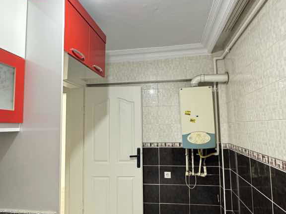 YEŞİLPINAR’DA SATILIK 2+1 TERAS KULLANIMLI TADİLAT YENİ YAPILMIŞ DAİRE