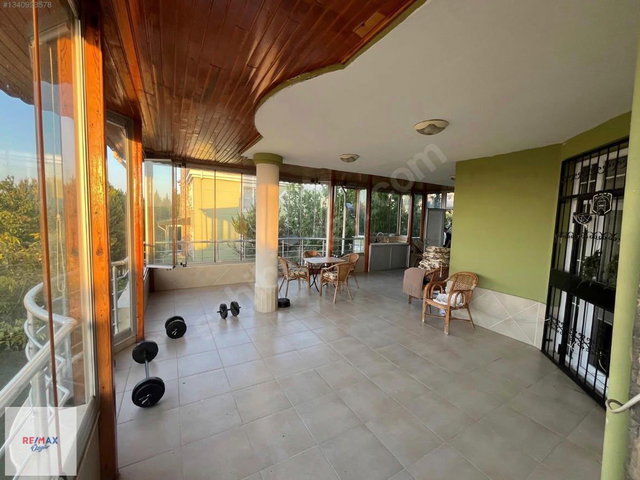 REMAX ÖZGÜR'DEN KIZILHİSARIN ZIRVE KONUMUNDA VILLA