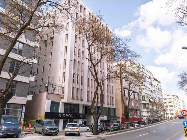 KIZILAY MİTHATPAŞA'DA ASANSÖRLÜ EŞYALI SATILIK 2+1