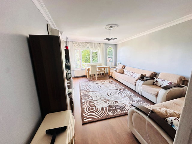 REMAX PRO'DAN BÜYÜKDEREDE EŞSIZ DENIZ MANZARALI 2+1 DAIRE