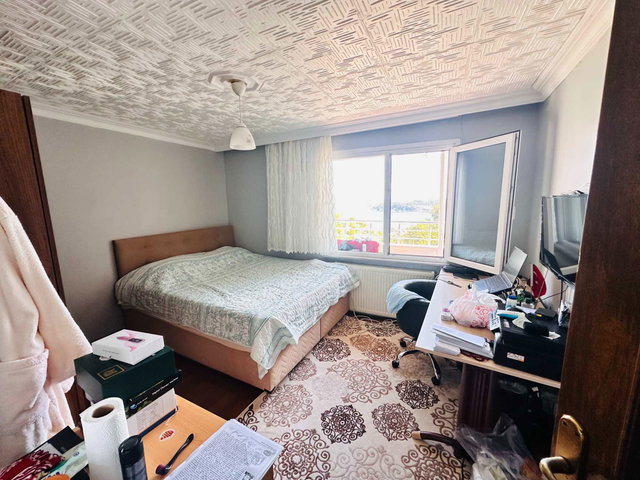 REMAX PRO'DAN BÜYÜKDEREDE EŞSIZ DENIZ MANZARALI 2+1 DAIRE