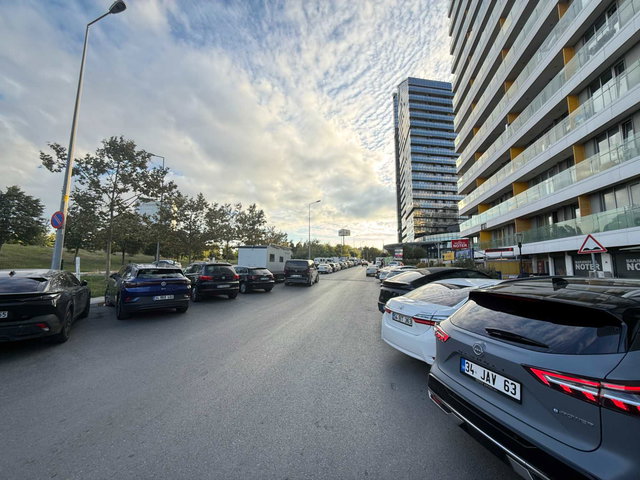 BATIŞEHİR SATILIK 2+1 DAİRE ORMAN MANZARALI