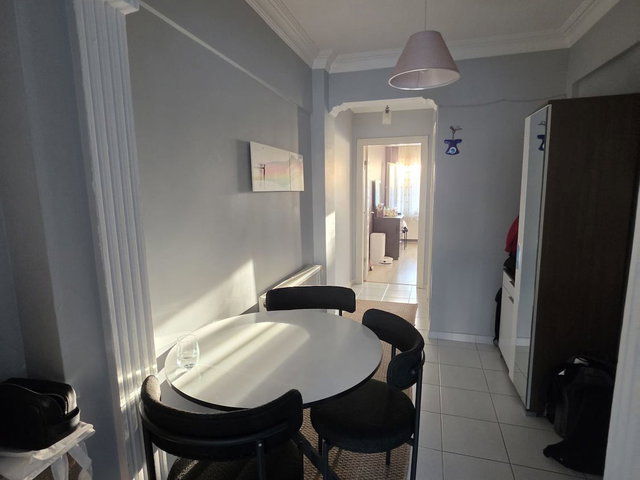 KADIKÖY RASİMPAŞA KARAKOLHANE CD ÜZERİ FULL YENİLENMİŞ 2+1 SATILIK DAİRE