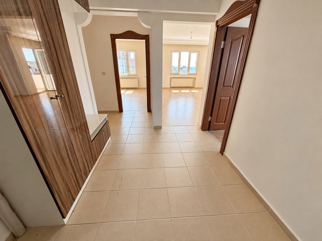 ÇAVUŞOĞLU’NDA DENİZ MANZARALI 140 M² 2 BALKONLU 3+1