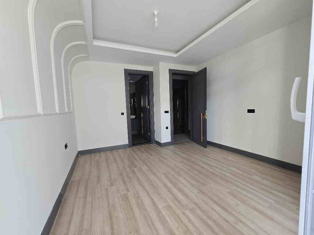 RE/MAX FARKIYLA ZERAY DORA HILL GENİŞ 2+1 BAHÇE DUBLEKS KİRALIK