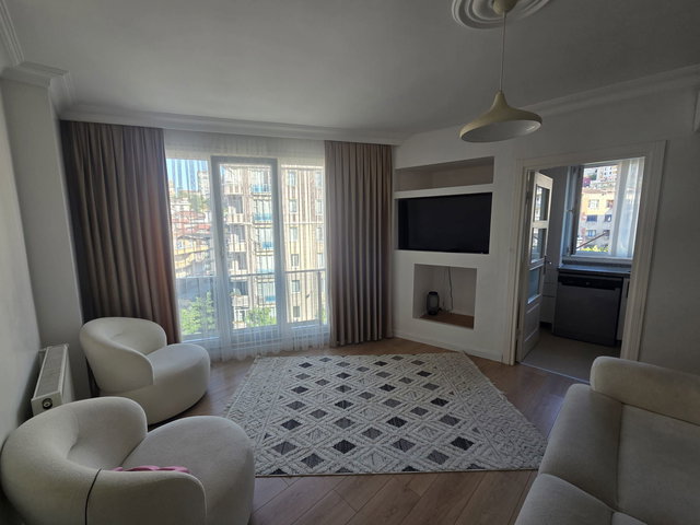 REMAX PRO'DAN ÇAĞLAYAN ADLİYESİ YAKINI 2+1 ARA KAT BAKIMLI DAİRE