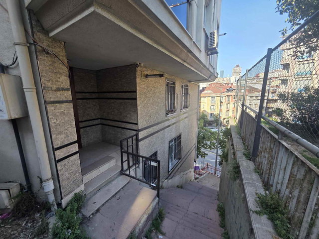 REMAX PRO'DAN ÇAĞLAYAN ADLİYESİ YAKINI 2+1 ARA KAT BAKIMLI DAİRE