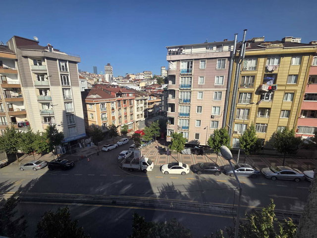 REMAX PRO'DAN ÇAĞLAYAN ADLİYESİ YAKINI 2+1 ARA KAT BAKIMLI DAİRE