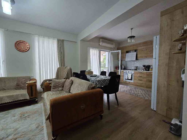 RE/MAX FARKIYLA İZMİT MERKEZ AKÇAKOCA'DA SATILIK GENİŞ 3+1