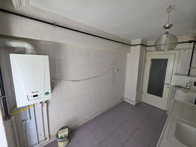 SAİMEKADIN MAH. ARA KAT MERKEZİ KONUMDA KİRALIK 3+1 DAİRE