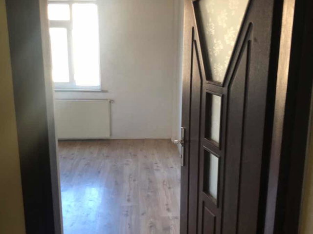 CEVATPAŞA’DA GÜNEY CEPHELİ 250 M² BRÜT 5+1 KİRALIK DAİRE | 2 BANYO, 3 WC, BALKON