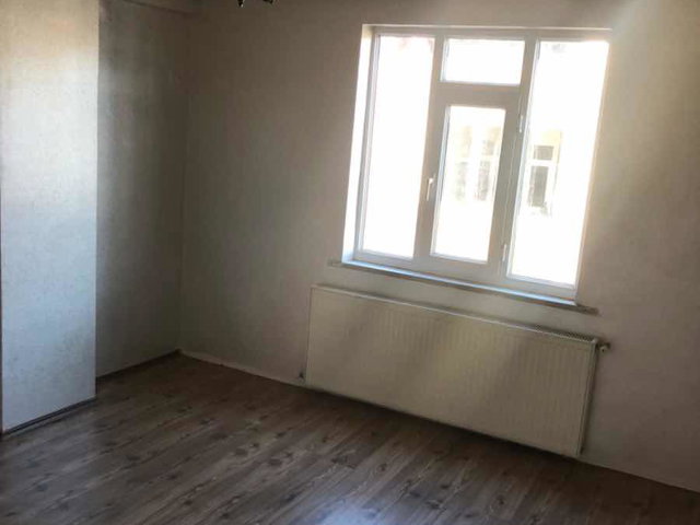 CEVATPAŞA’DA GÜNEY CEPHELİ 250 M² BRÜT 5+1 KİRALIK DAİRE | 2 BANYO, 3 WC, BALKON
