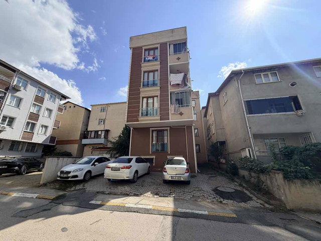 PENDİK AHMETYESEVİDE EMİNEVINE UYGUN SATILIK 2+1 DAİRE