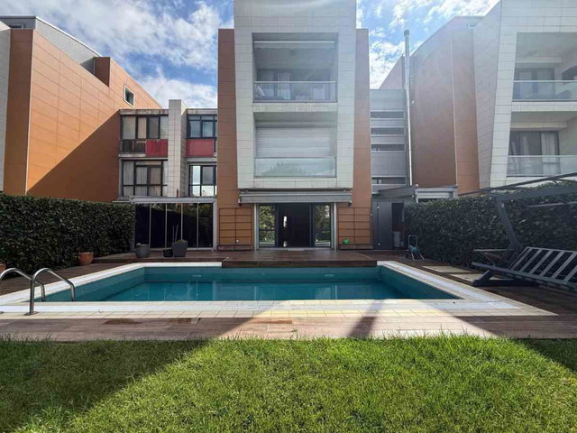 SİNPAŞ LAGÜN ÖZEL HAVUZLU 320 M² 5+1 İRİS TİPİ BAHÇE DUBLEKS