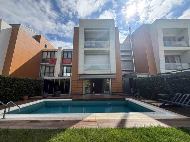 SİNPAŞ LAGÜN ÖZEL HAVUZLU 320 M² 5+1 İRİS TİPİ BAHÇE DUBLEKS