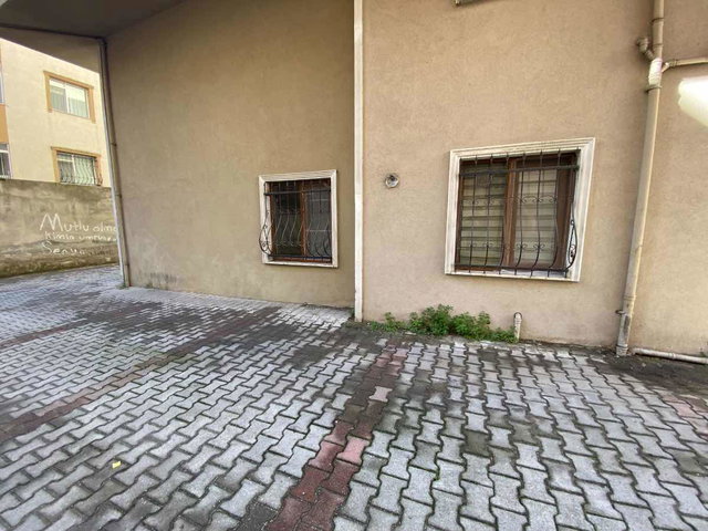 ATAŞEHİR İNÖNÜ MAH. KİRALIK 1+1 BAHÇE KATI .
