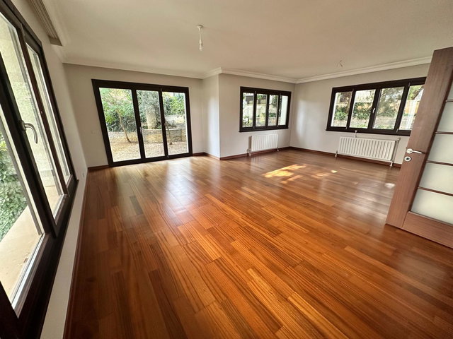 TUZLA AYDINLI’DA GÜNEY CEPHELİ 5+1 | 250 M² NET | 3 BANYOLU, BALKONLU, BOŞ KİRALIK VILLA