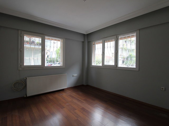 EVKA 3'TE EĞİTİM KURUMLARI VE EGE ÜNİVERSİTESİ YAKINI, TEMİZ 2+1 DAİRE