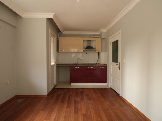 EVKA 3'TE EĞİTİM KURUMLARI VE EGE ÜNİVERSİTESİ YAKINI, TEMİZ 2+1 DAİRE
