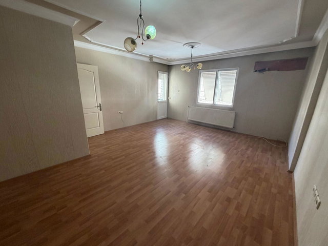 BUCA EFELER MAHALLESI'NDE 3+1 KIRALIK DAIRE