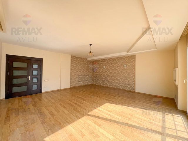REMAX AVLU'DAN MEZİTLİ MENDERES’TE SİTE İÇİ KİRALIK 3+1