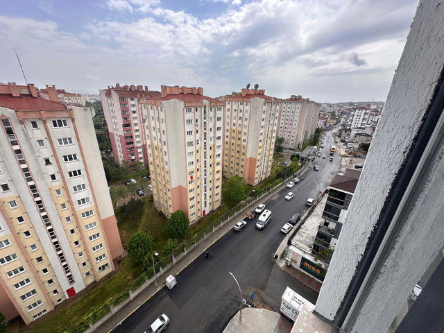 KİRALIK 2+1 TUZLA MİMARSİNAN MAH.CADDE LOKASYONUNDA