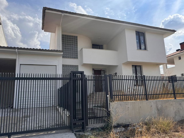 ETİMESGUT BALIKUYUMCU’DA 2023 YAPIMI, 3 KATLI 4+2 SIFIR VİLLA | 330 M² BRÜT