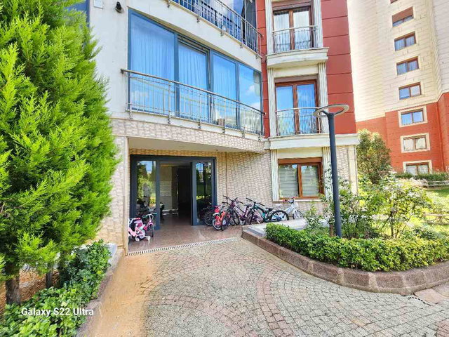 KASRI LENA SİTESİ’NDE F BLOK’TA GENİŞ 3+1  SATILIK DAİRE