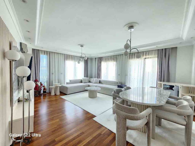 KASRI LENA SİTESİ’NDE F BLOK’TA GENİŞ 3+1  SATILIK DAİRE